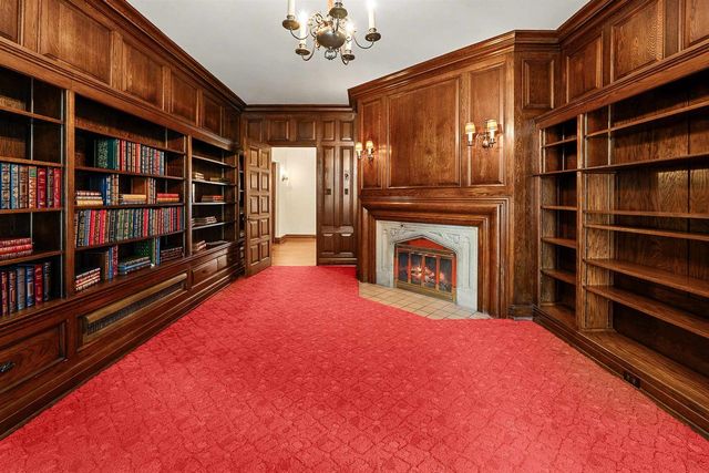 187 E DIVISION STREET, Fond Du Lac, WI 54935