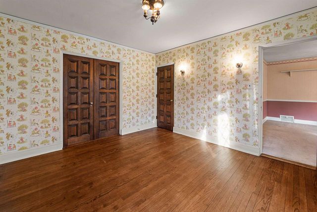 187 E DIVISION STREET, Fond Du Lac, WI 54935