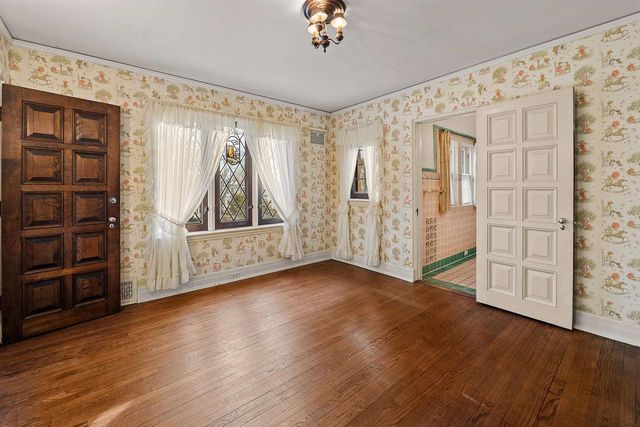 187 E DIVISION STREET, Fond Du Lac, WI 54935