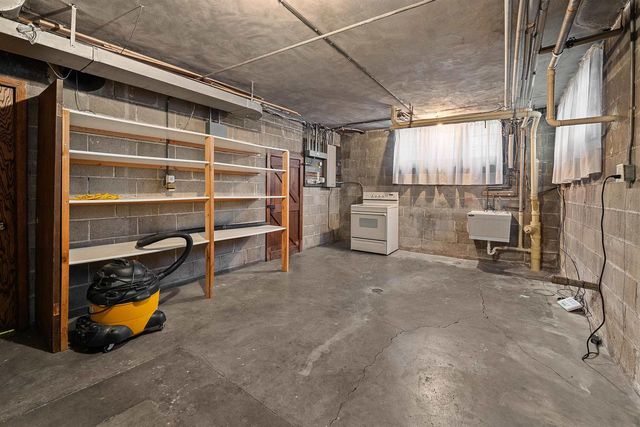 187 E DIVISION STREET, Fond Du Lac, WI 54935