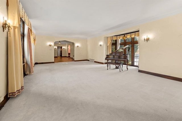 187 E DIVISION STREET, Fond Du Lac, WI 54935