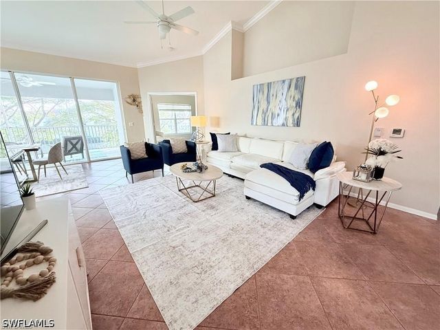 5640 Northboro DR 201, Naples, FL 34110