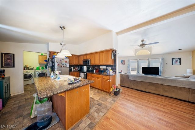 2700 East Dandelion Street, Pahrump, NV 89048