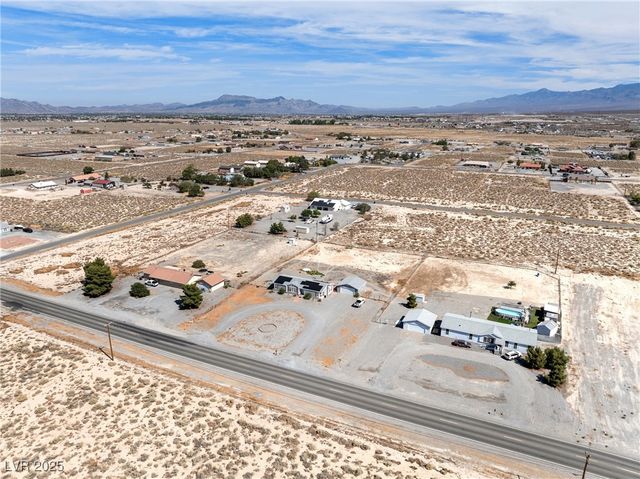 2700 East Dandelion Street, Pahrump, NV 89048