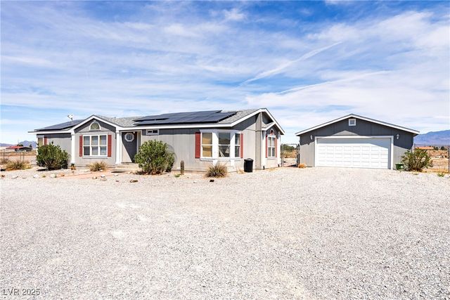 2700 East Dandelion Street, Pahrump, NV 89048