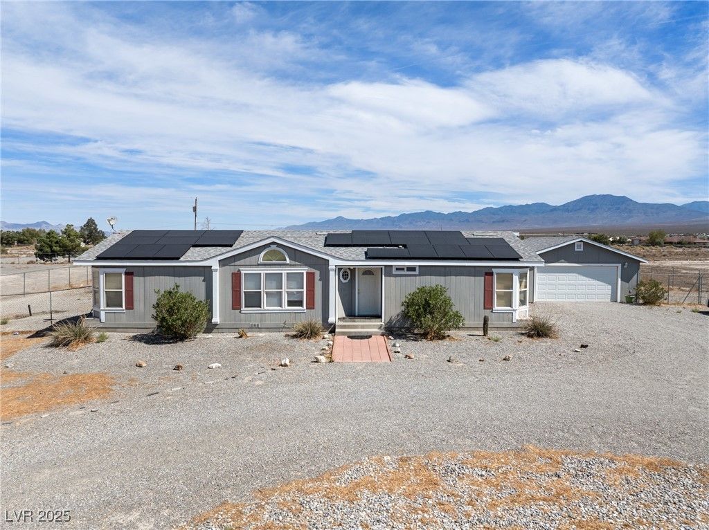 2700 East Dandelion Street, Pahrump, NV 89048