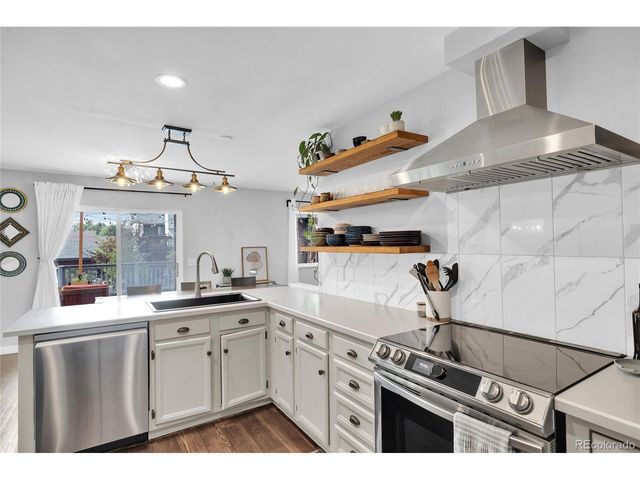 10320 W 102nd Ave, Broomfield, CO 80021