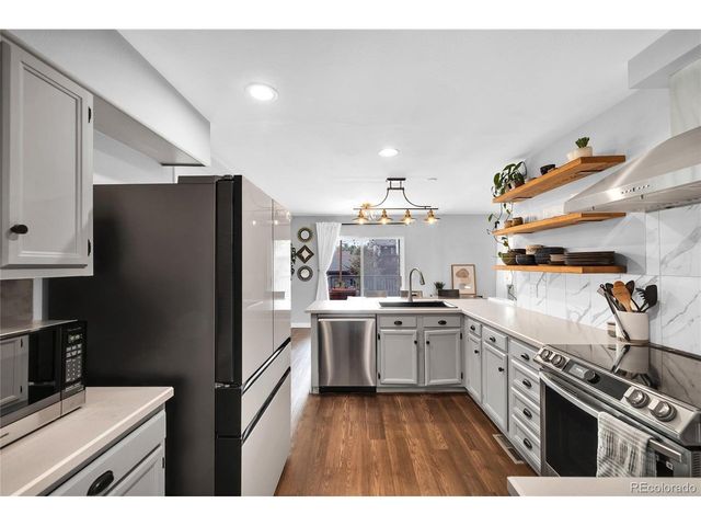 10320 W 102nd Ave, Broomfield, CO 80021