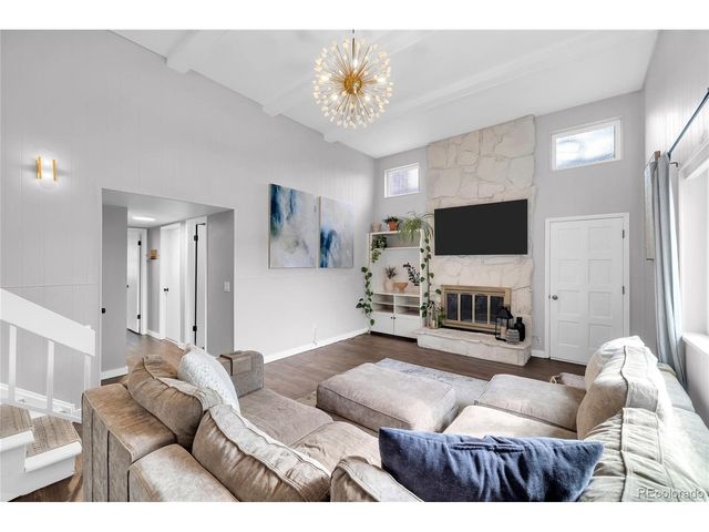 10320 W 102nd Ave, Broomfield, CO 80021