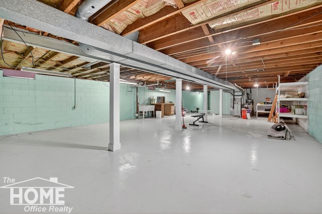 1208 Harding Avenue, Owosso, MI 48867