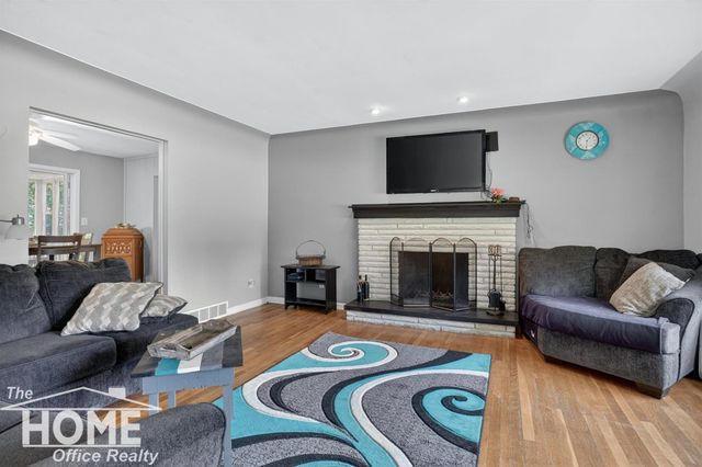 1208 Harding Avenue, Owosso, MI 48867