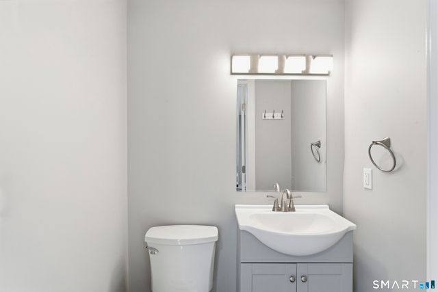 12 Bankside Trail, Newtown, CT 06482