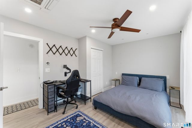 12 Bankside Trail, Newtown, CT 06482