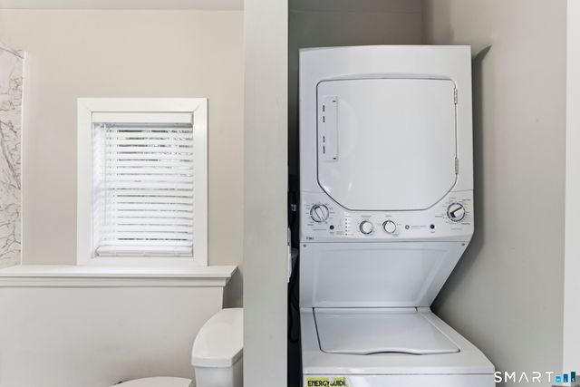 12 Bankside Trail, Newtown, CT 06482