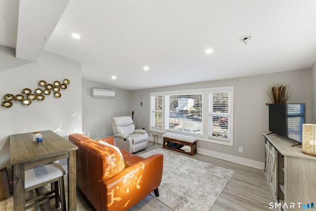 12 Bankside Trail, Newtown, CT 06482