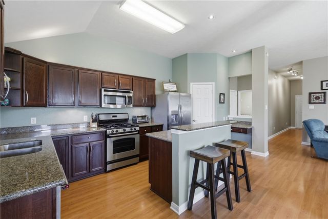 937 Crested Point Drive, College Station, TX 77845