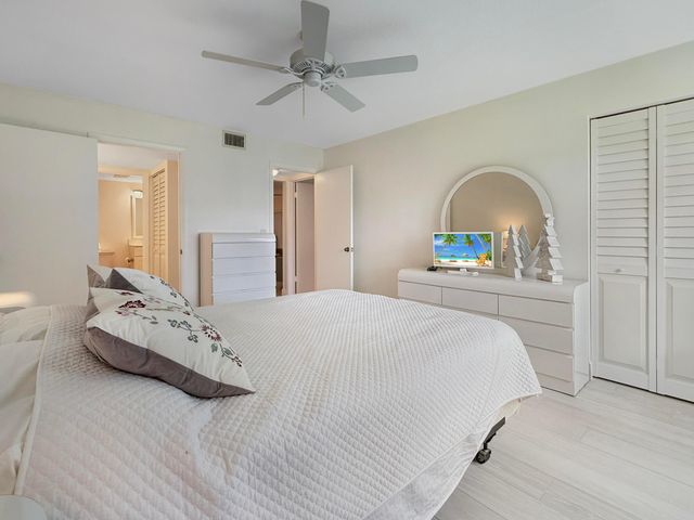 235 PINE HOV Circle A-2, Greenacres, FL 33463