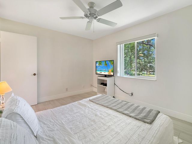 235 PINE HOV Circle A-2, Greenacres, FL 33463