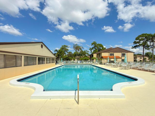 235 PINE HOV Circle A-2, Greenacres, FL 33463