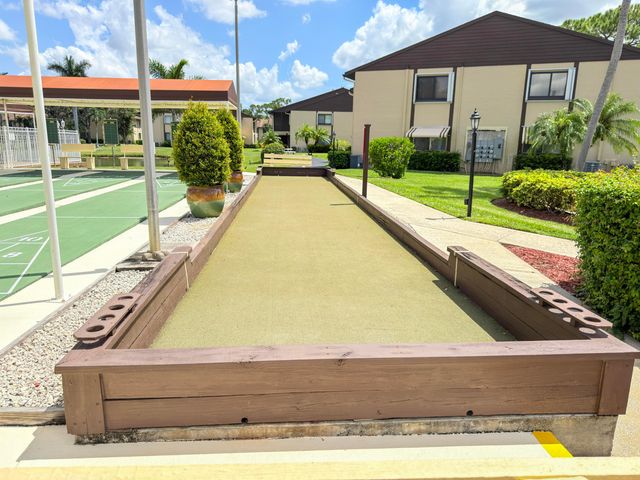 235 PINE HOV Circle A-2, Greenacres, FL 33463