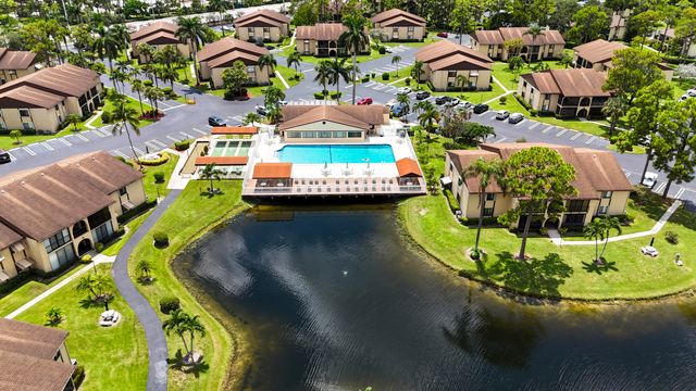 235 PINE HOV Circle A-2, Greenacres, FL 33463