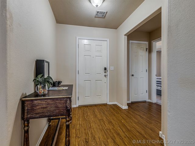 27107 E 123rd Street, Coweta, OK 74429