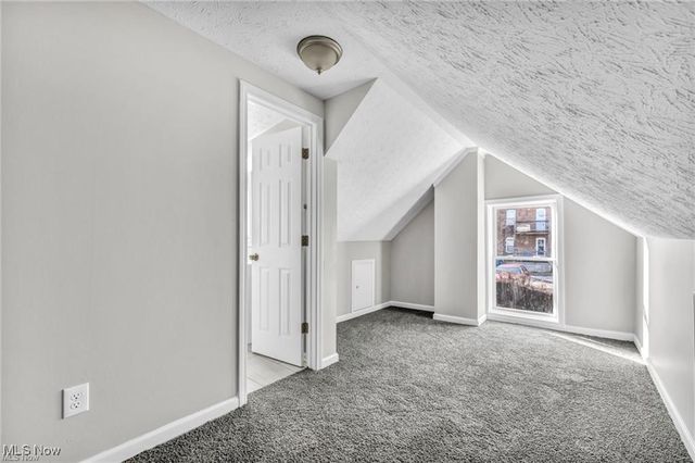 1566 Winchester Avenue, Lakewood, OH 44107