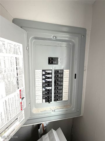 1566 Winchester Avenue, Lakewood, OH 44107