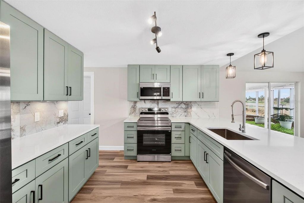 Image 12 of property listing at 4001 TOPSAIL TRAIL, New Port Richey, FL 34652