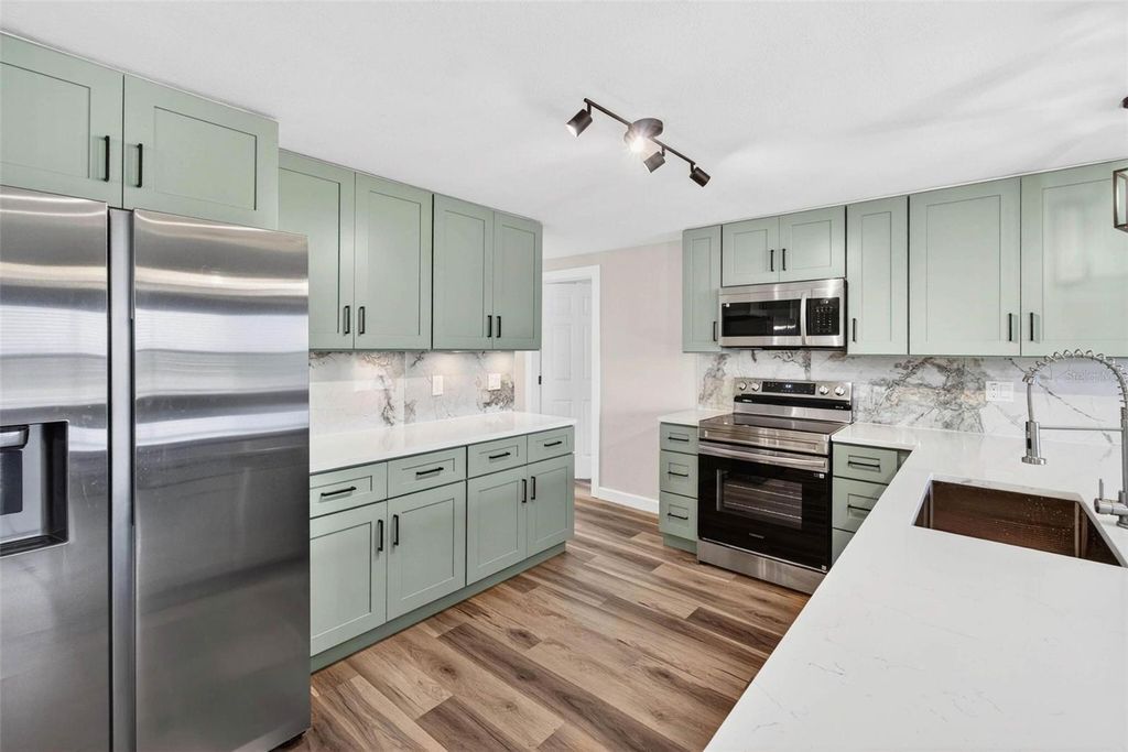 Image 13 of property listing at 4001 TOPSAIL TRAIL, New Port Richey, FL 34652