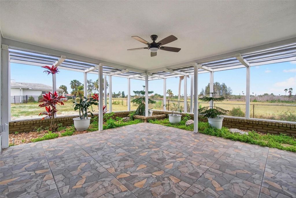 Image 29 of property listing at 4001 TOPSAIL TRAIL, New Port Richey, FL 34652