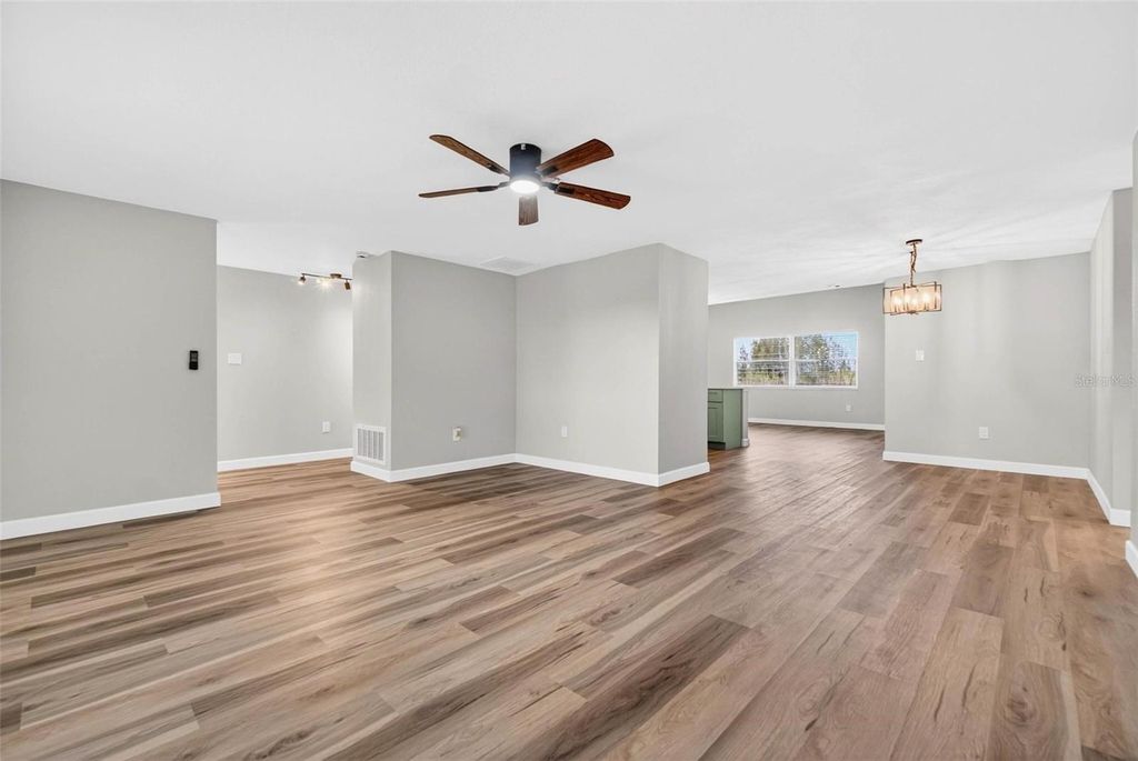 Image 6 of property listing at 4001 TOPSAIL TRAIL, New Port Richey, FL 34652