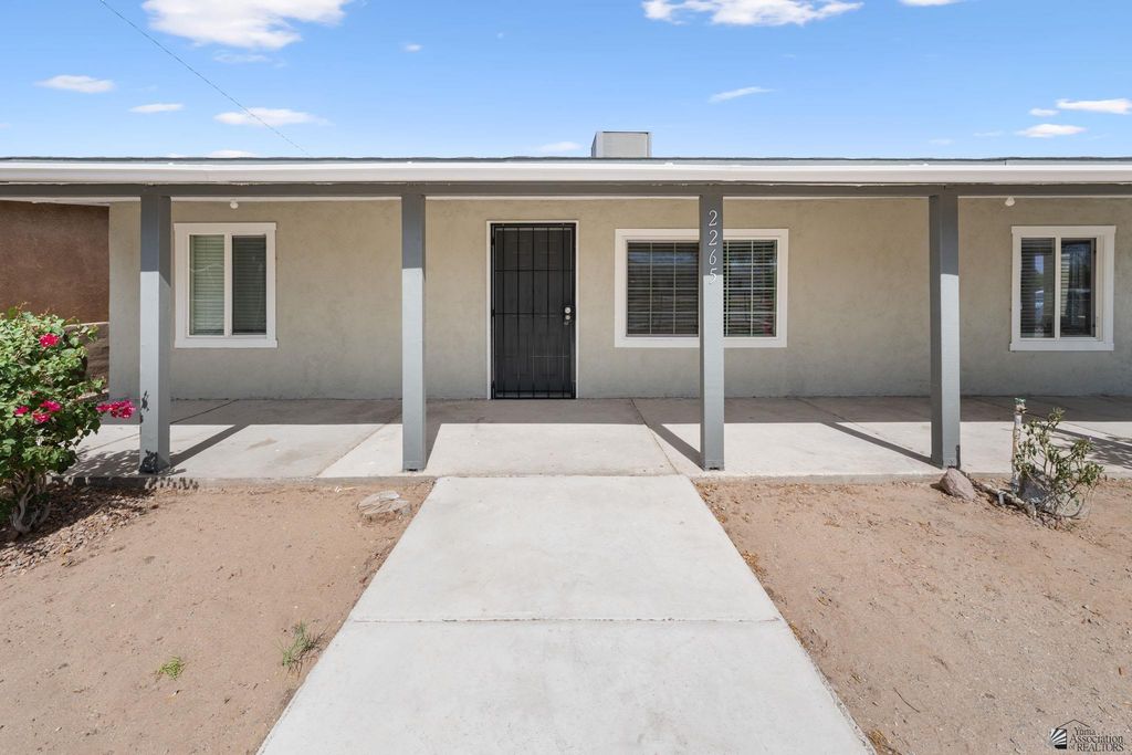 2265 S Madison Ave, Yuma, AZ 85364