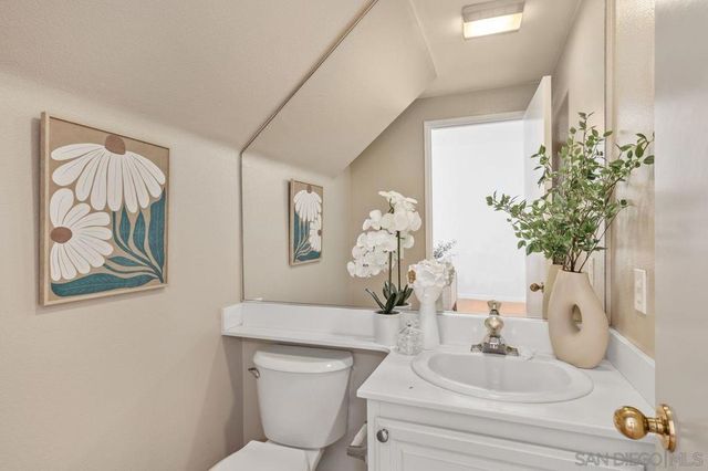 4118 Via Candidiz 115, San Diego, CA 92130