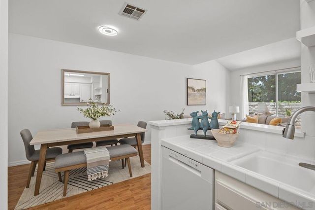 4118 Via Candidiz 115, San Diego, CA 92130