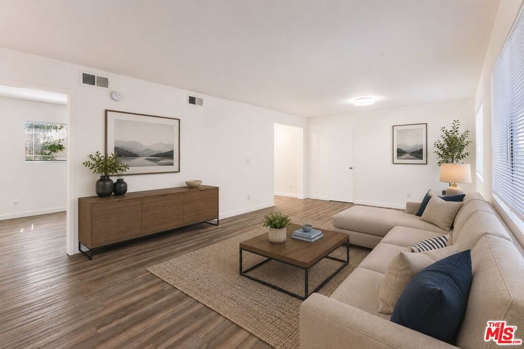 11425 Tiara Street, Los Angeles, CA 91601 — photo 5