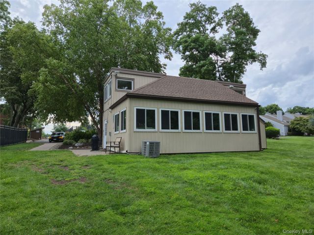 731 Panorama Drive, Mohegan Lake, NY 10547