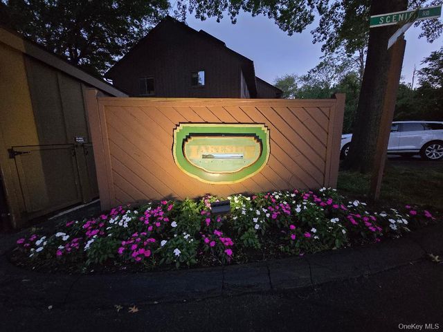 731 Panorama Drive, Mohegan Lake, NY 10547