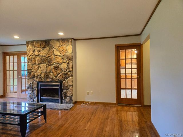 731 Panorama Drive, Mohegan Lake, NY 10547