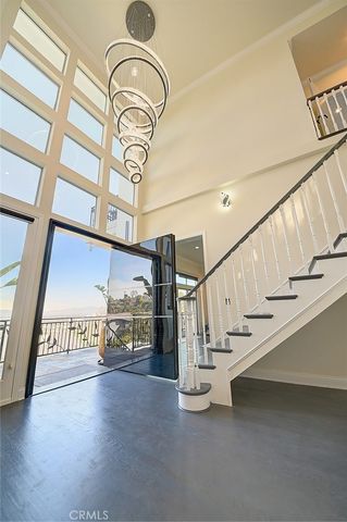 3952 Oakfield Drive, Sherman Oaks, CA 91423