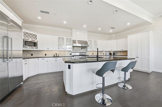 3952 Oakfield Drive, Sherman Oaks, CA 91423