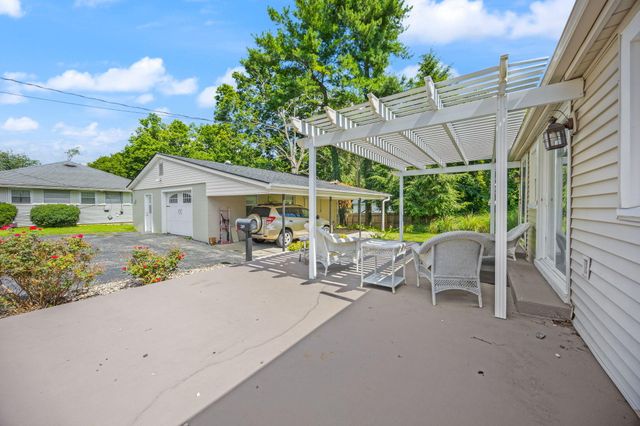 209 Lexington Road, Lancaster, KY 40444
