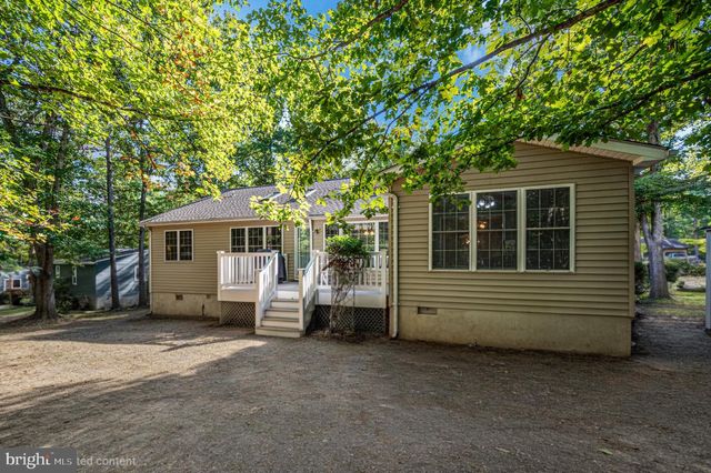 204 TALL PINES AVE, Locust Grove, VA 22508