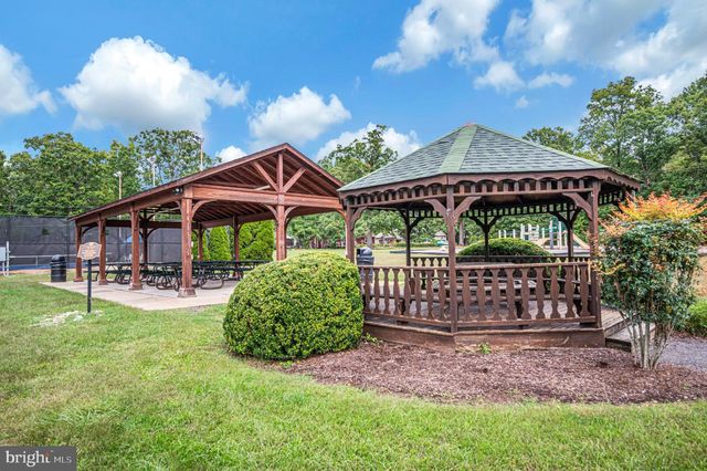 204 TALL PINES AVE, Locust Grove, VA 22508
