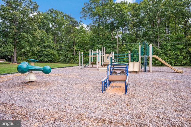 204 TALL PINES AVE, Locust Grove, VA 22508