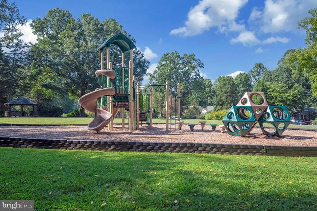 204 TALL PINES AVE, Locust Grove, VA 22508