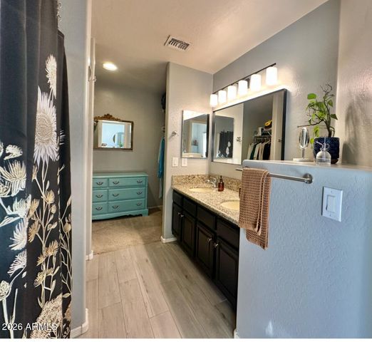 11821 W DOS RIOS Drive, Sun City, AZ 85373