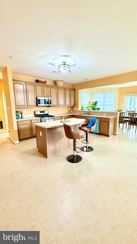 2501 FRIENDSHIP HEIGHTS DR, Fort Washington, MD 20744