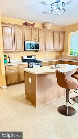 2501 FRIENDSHIP HEIGHTS DR, Fort Washington, MD 20744