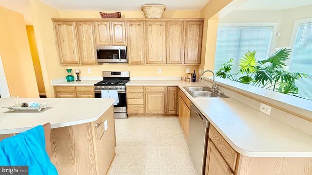 2501 FRIENDSHIP HEIGHTS DR, Fort Washington, MD 20744